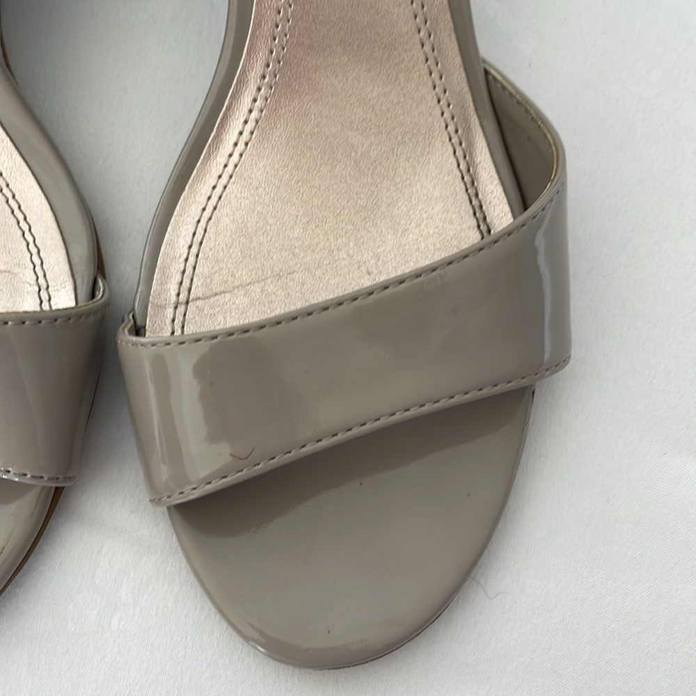 Impo Vantage Grey Snake Print Heel Upper Strap Wedge Open Toe Sandals Size 6.5 - Picture 10 of 15